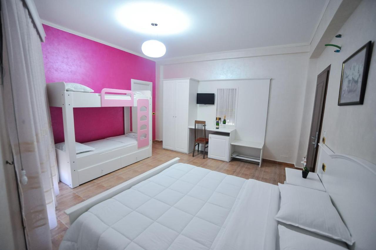 Iliria Internacional Hotel Durres Exterior photo